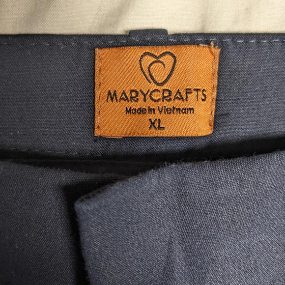 Pants - Picture 3 of 4